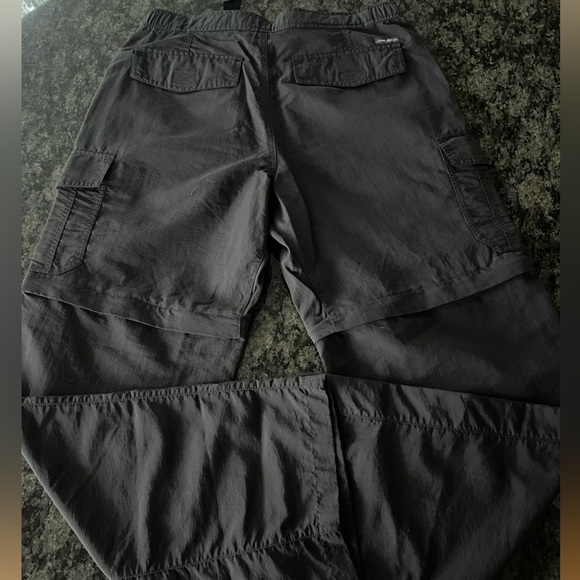 🔲🔳Eddie Bauer like new convertible pants - unzip to become shorts! Size 32x30 - Picture 8 of 10